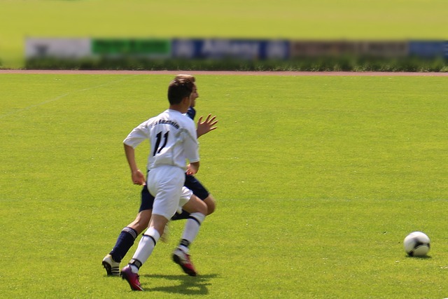 布克谈到对阵雄鹿的绝杀球： 当时那个战术本来是给KD设计的….