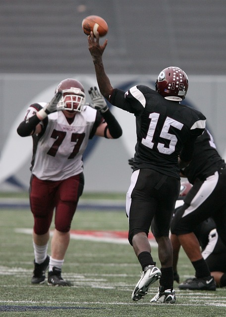 长春亚泰官方回应漏判红牌：其实我们可以在上海体育场全身而退.